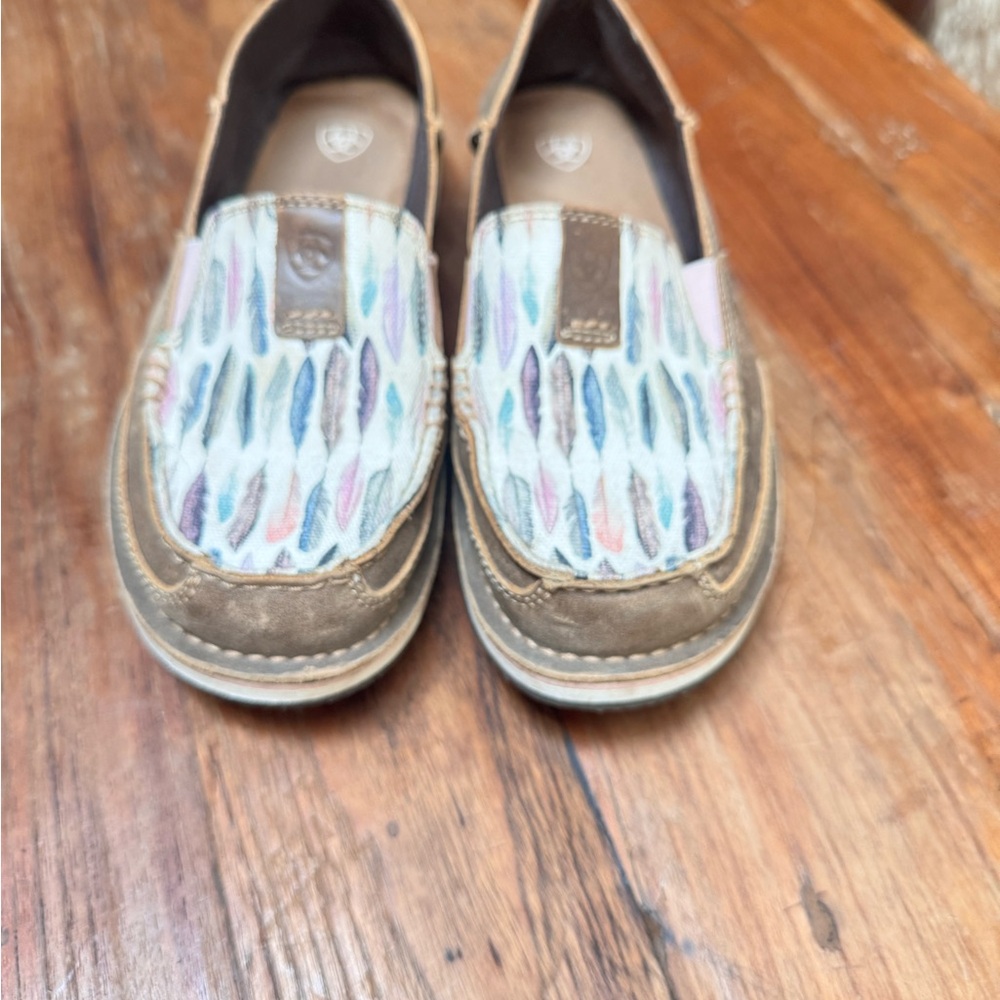 Beautiful Ariat Leather Cruisers